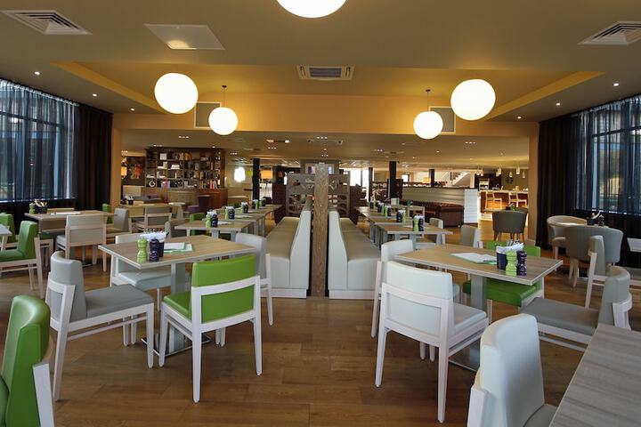 Dining 69 of 122