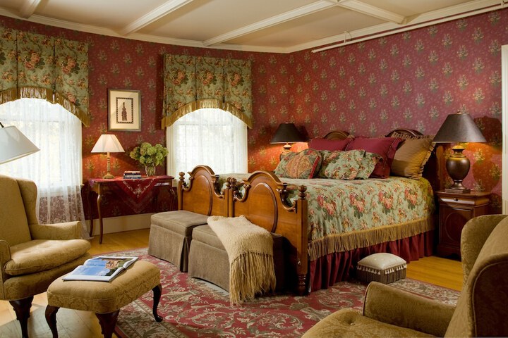 Room 25 of 82