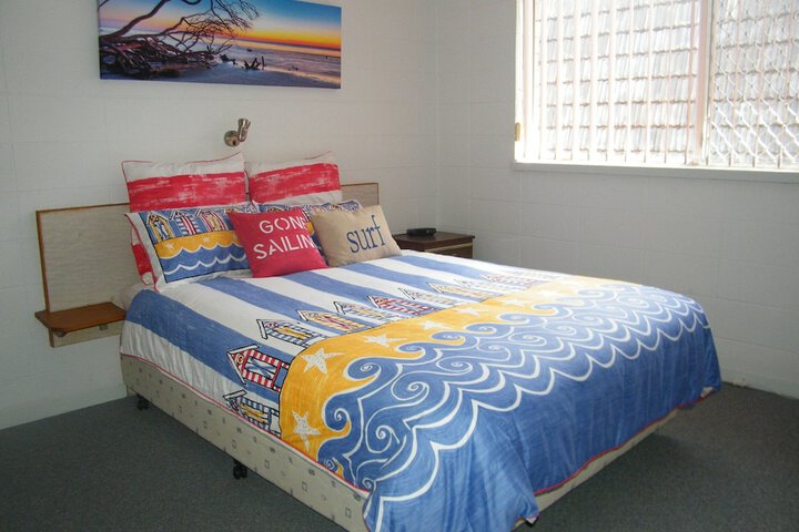 Room 2 of 7