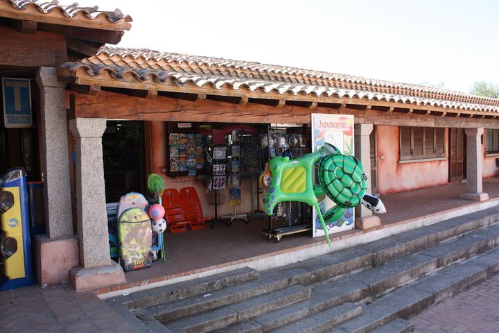 Gift shop