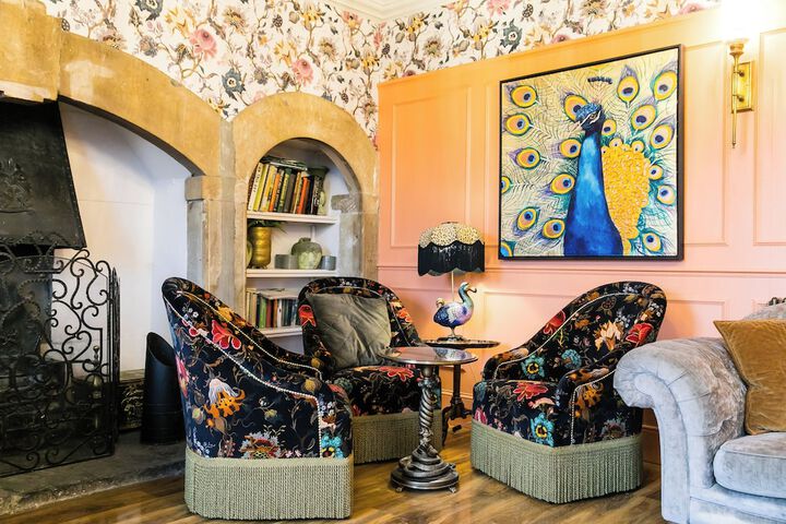 Lounge 201 of 240