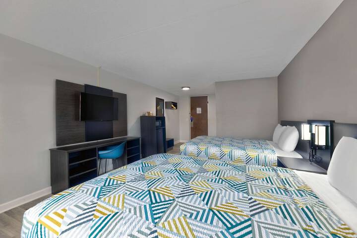 Room 12 of 30