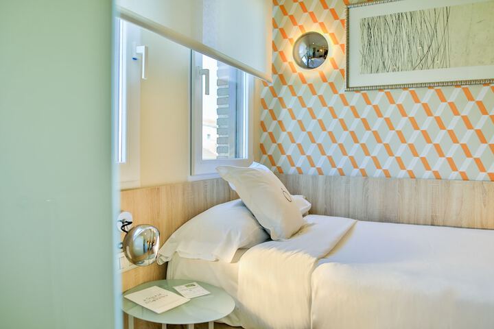 Room 38 of 84