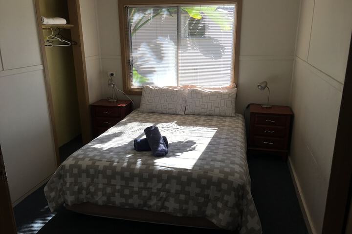 Room 5 of 61
