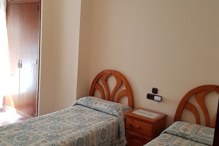 Room 5 of 14