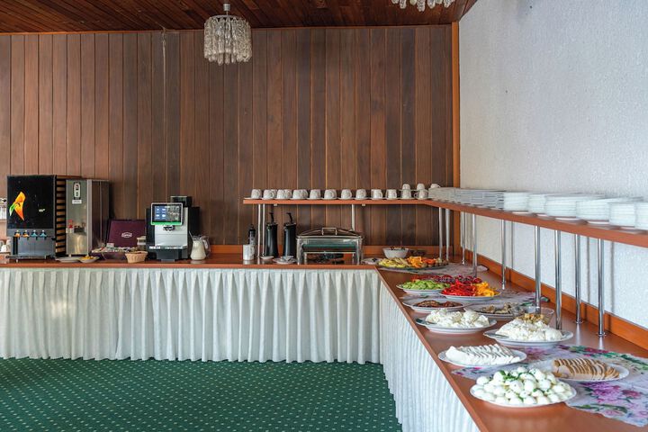 Dining 64 of 86