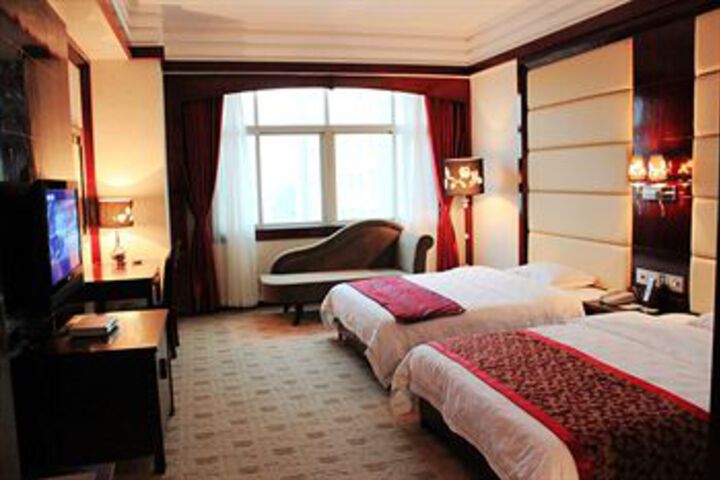 Room 9 of 23