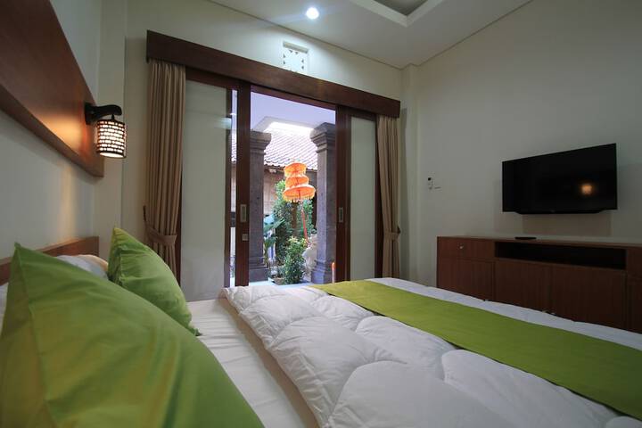 Room 7 of 37