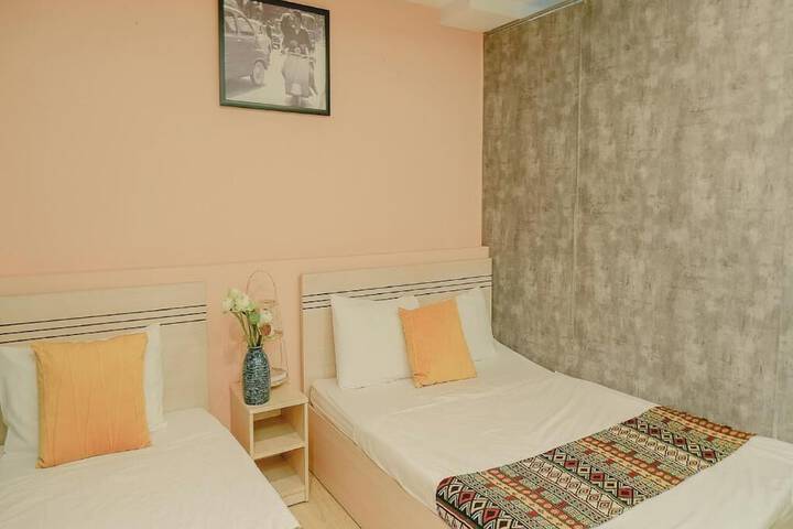 Room 16 of 116