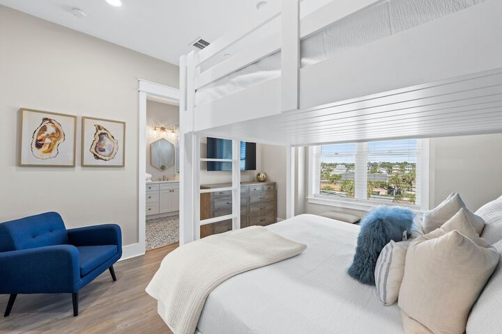 Room 15 of 100