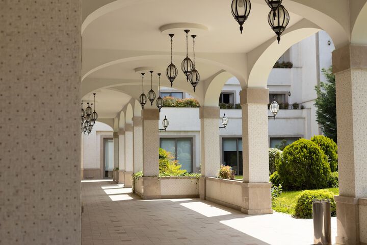 Hotel Exterior 126 of 140