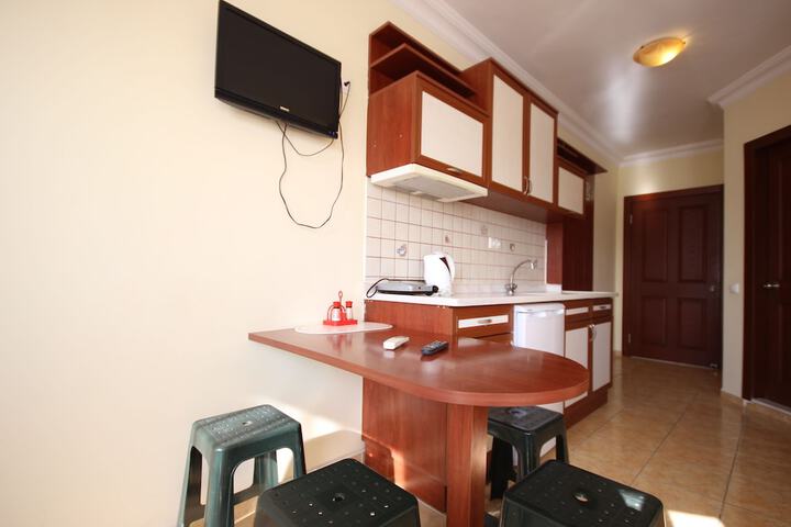 Room 5 of 42