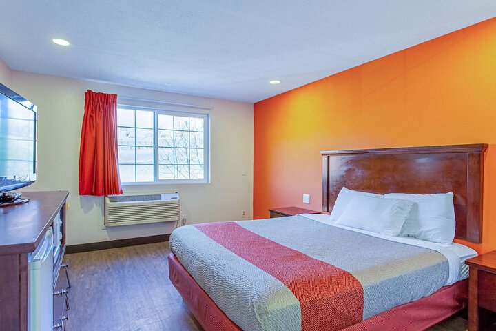 Room 15 of 50