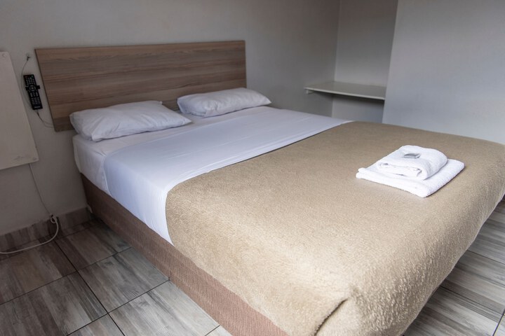 Room 4 of 11