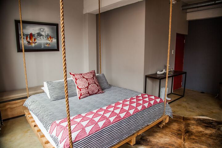 Room 4 of 49