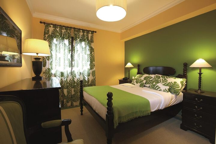 Room 5 of 36