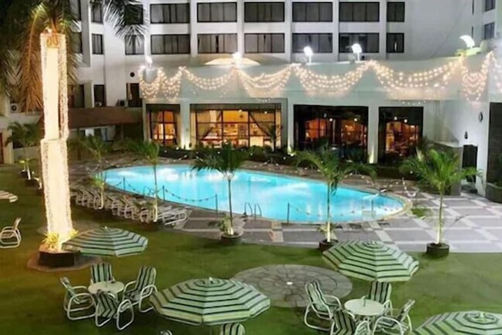 Pool 5 of 27