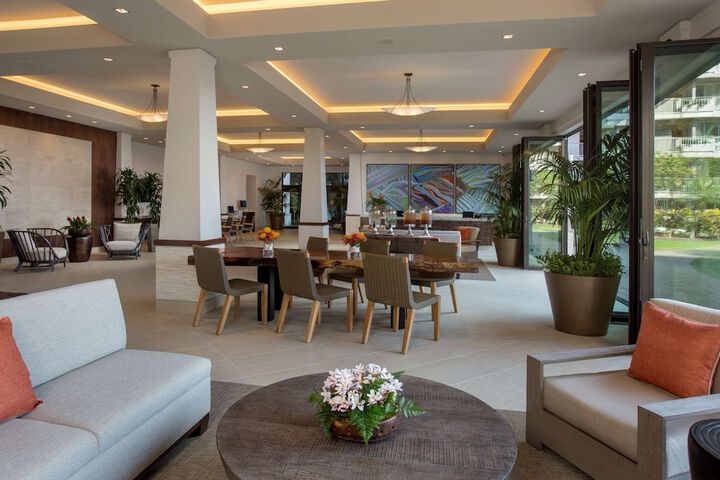 Hotel Interior 4 of 110