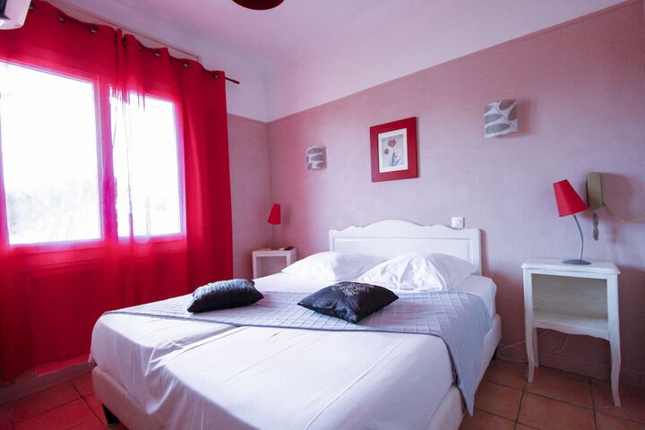 Room 3 of 62