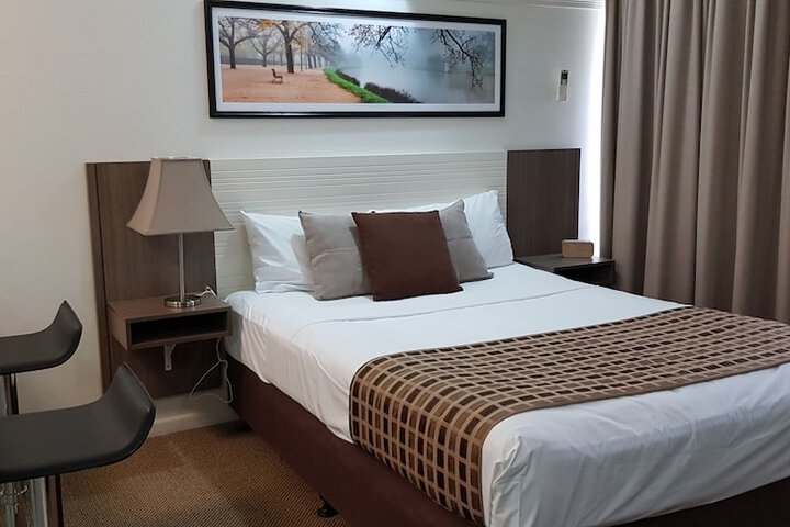 Room 18 of 66