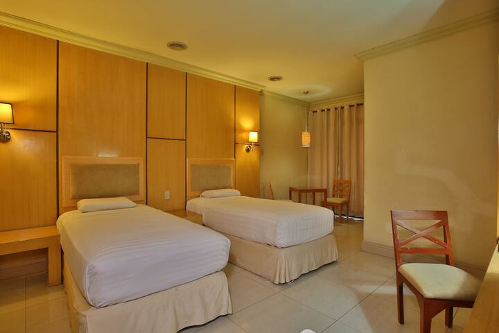 Room 52 of 134