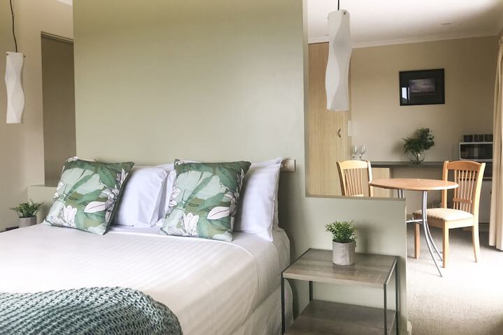 Room 11 of 29