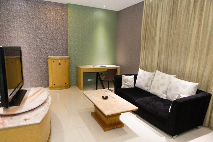 Room 41 of 62