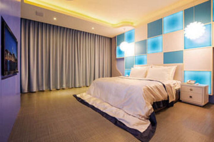 Room 56 of 84