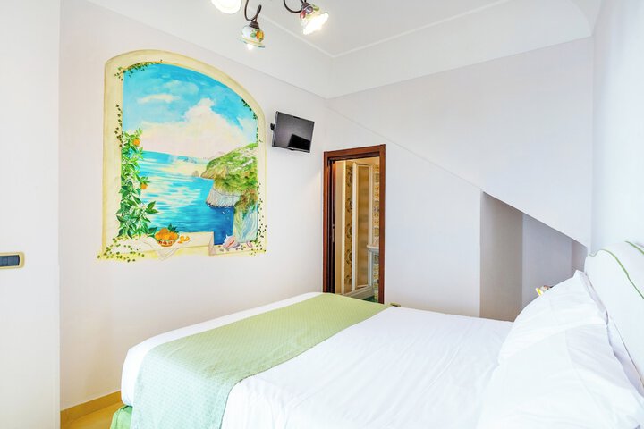 Room 25 of 71