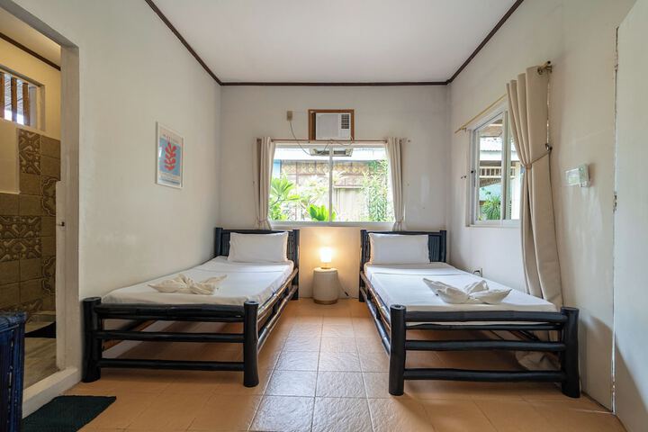 Room 34 of 121