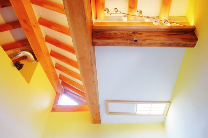 Room 5 of 105