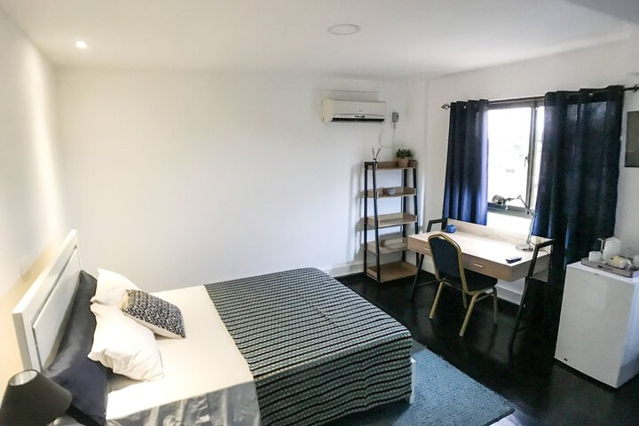 Room 17 of 18