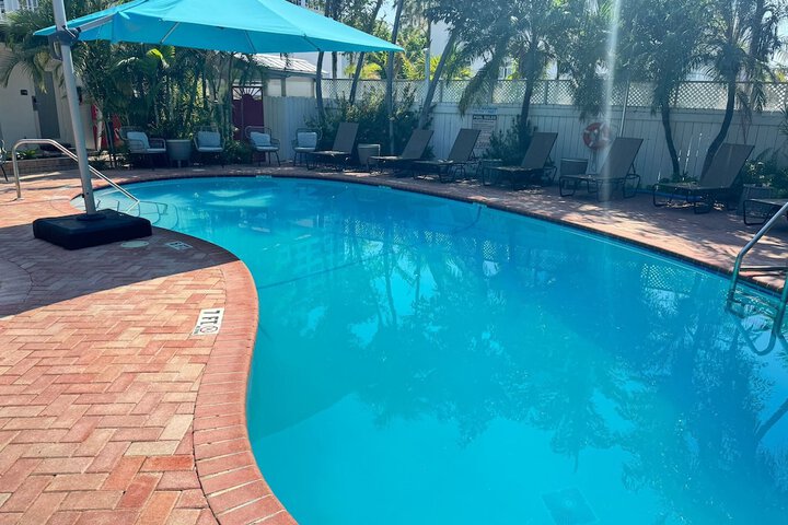 Pool 131 of 183