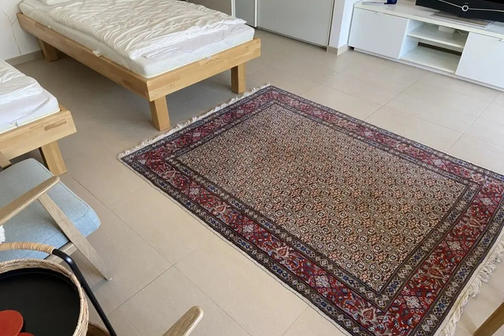 Room 3 of 18