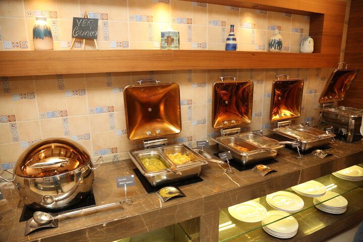 Breakfast/Coffee Service 28 of 56