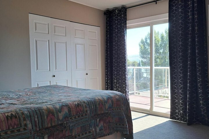 Room 40 of 176