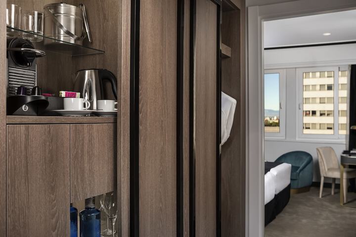 Room 20 of 172
