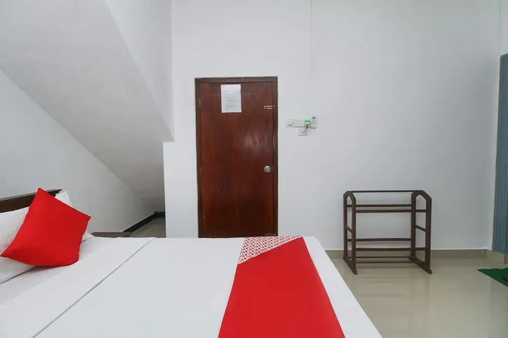 Room 3 of 22