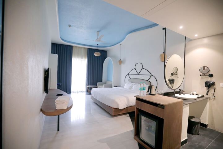 Room 32 of 142