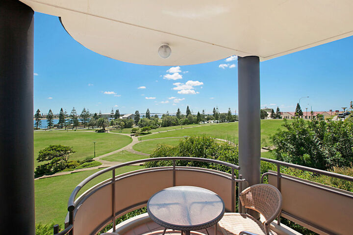 Terrace/Patio 8 of 17