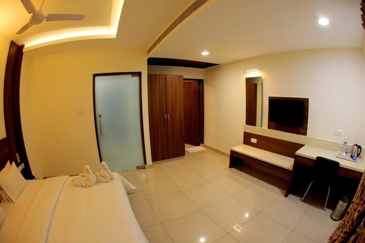 Room 5 of 22