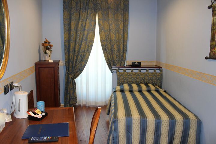 Room 14 of 53