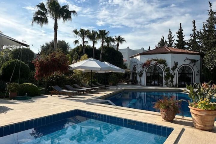Pool 34 of 113
