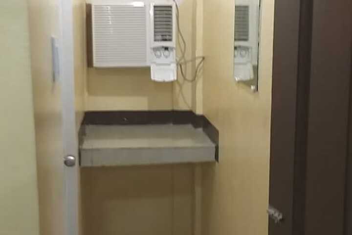Room 20 of 38