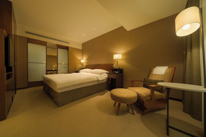 Room 22 of 104