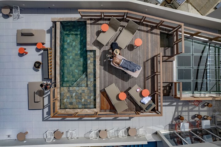 Terrace/Patio 16 of 33