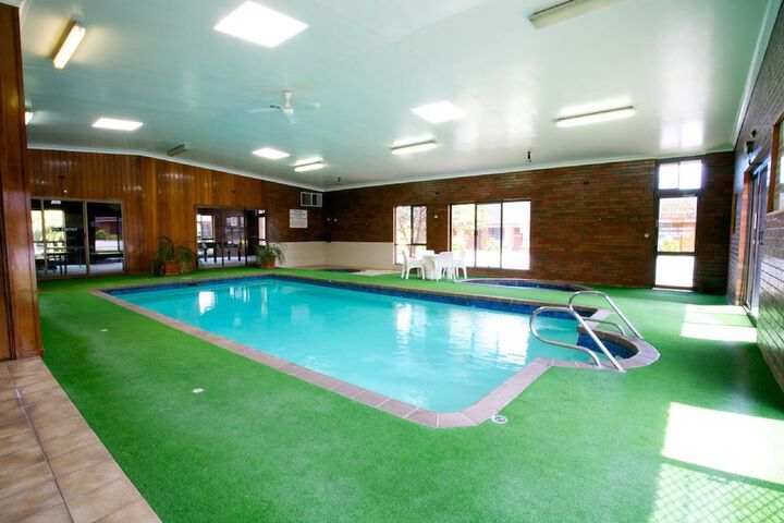 Pool 38 of 51