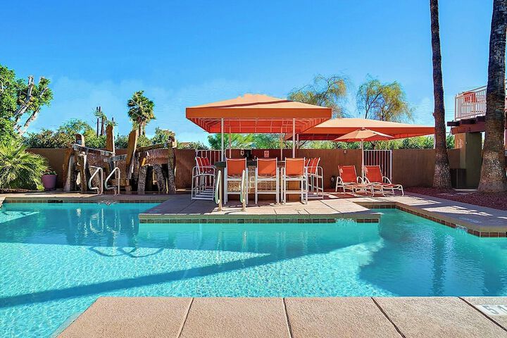 Pool 15 of 24