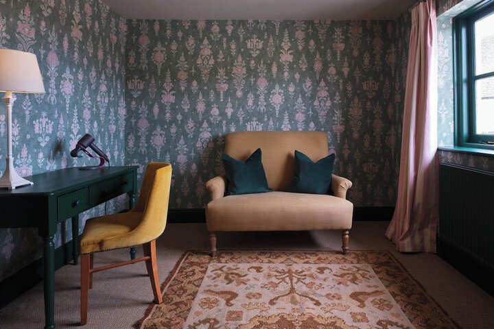 Room 85 of 155