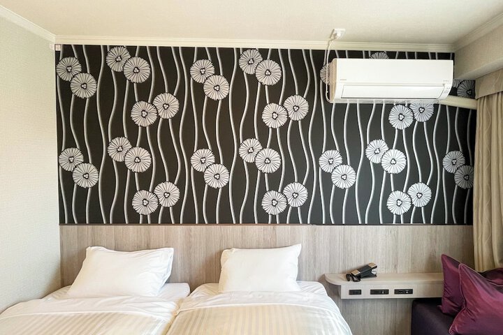 Room 25 of 45